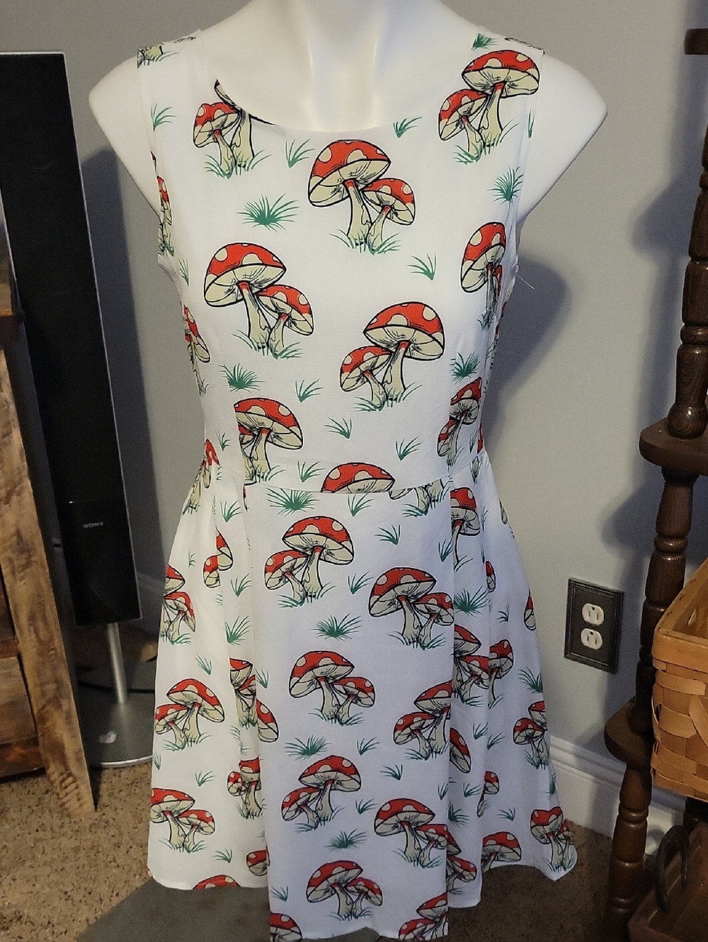White Mushroom Print Sleeveless Fit-and-Flare Dress.  Size Small.
